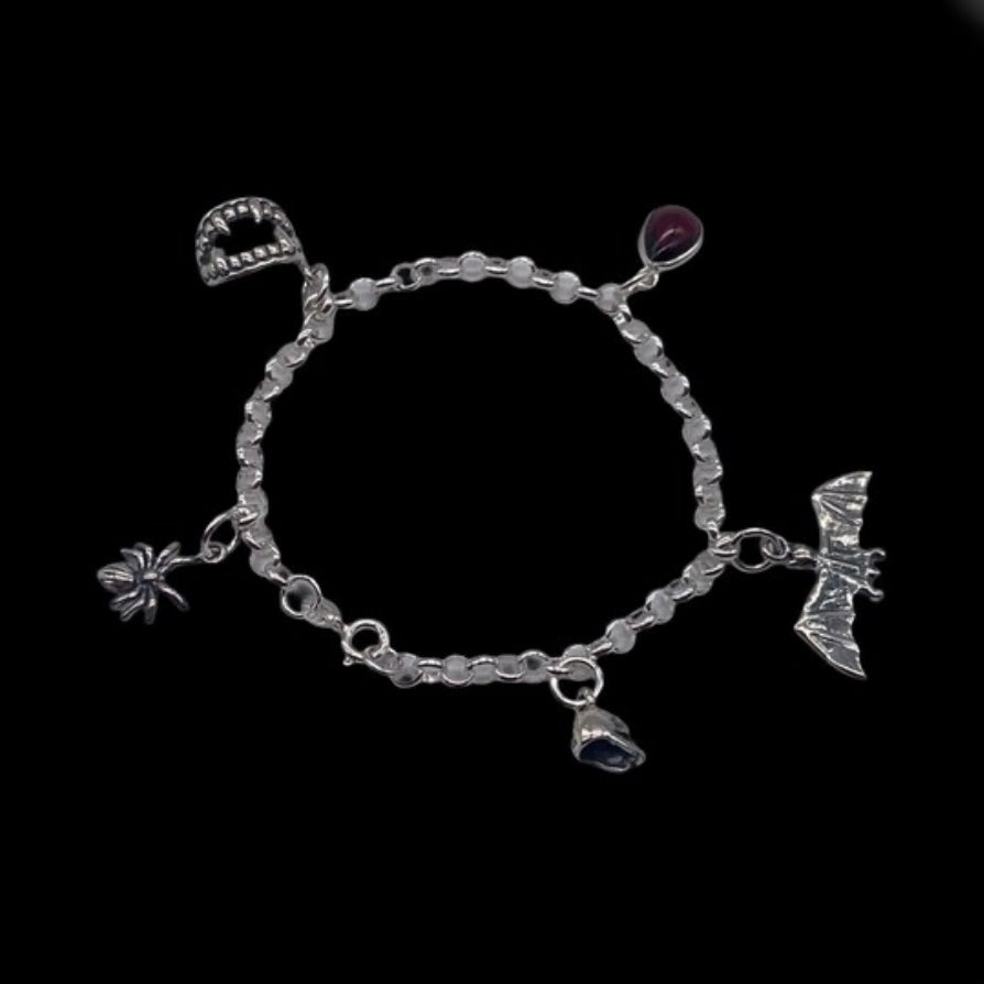 Stunning 925 Sterling Silver Gothic Charm Bracelet with Five x 925 Sterling Silver Bat Spider Vampire Fang Skull and Blood Red Garnet charms