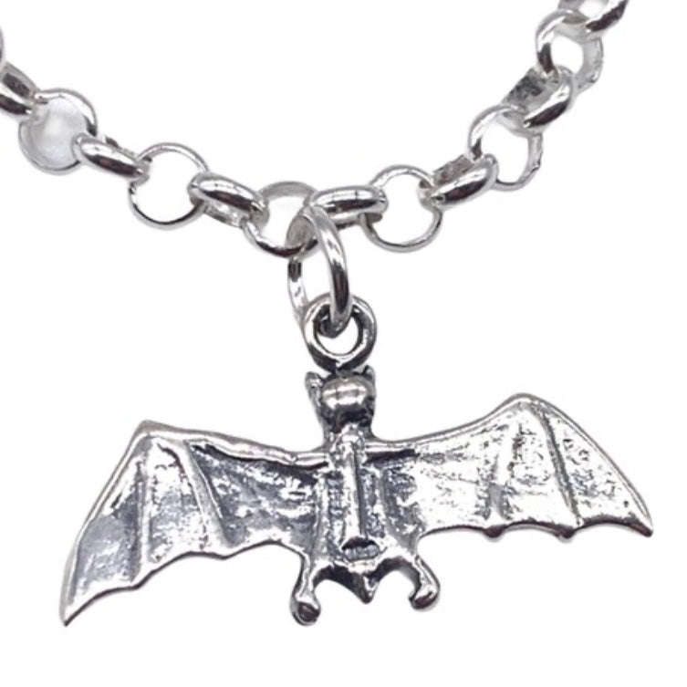 Stunning 925 Sterling Silver Gothic Charm Bracelet with Five x 925 Sterling Silver Bat Spider Vampire Fang Skull and Blood Red Garnet charms