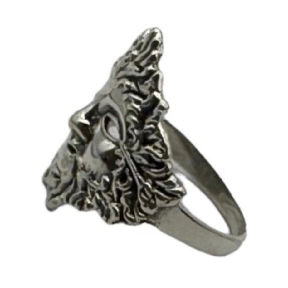 Green Lady Ring with Beautiful Oak Leaf Detail in 925 Sterling Silver