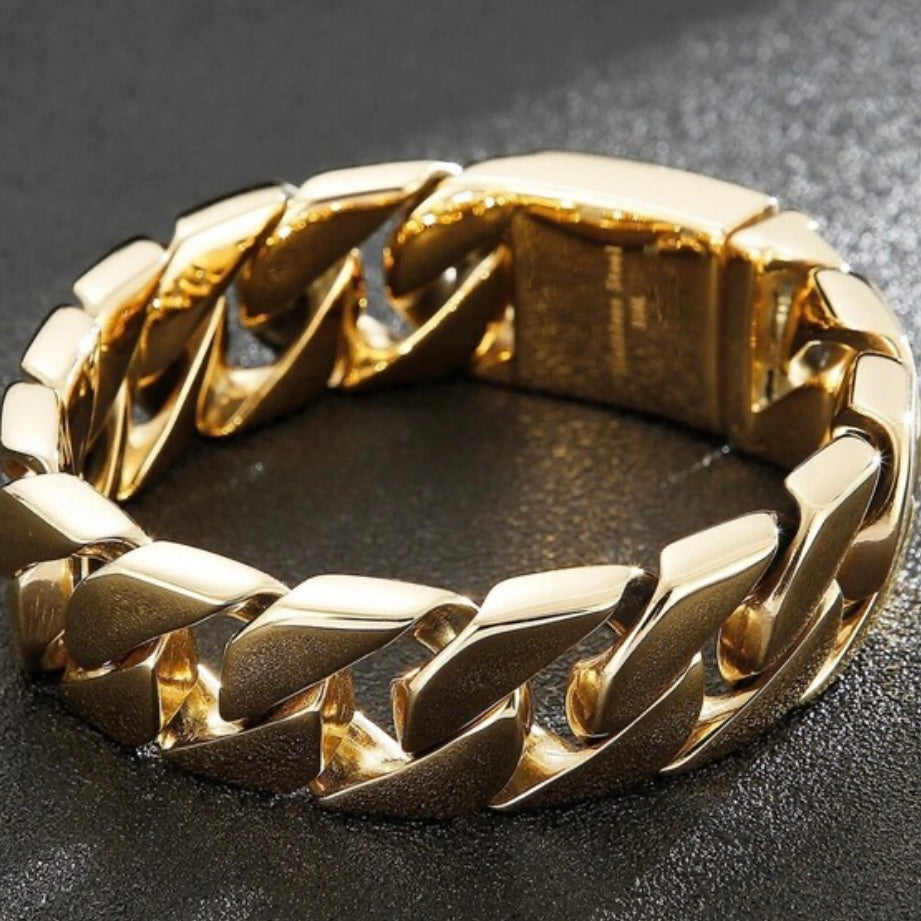 20mm Polished Chunky Stainless Steel Curb Link Chain Bracelet Available in Gold or Brushed Black