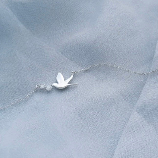 Beautiful Delicate Silver Zirconia Swallow Choker Necklace