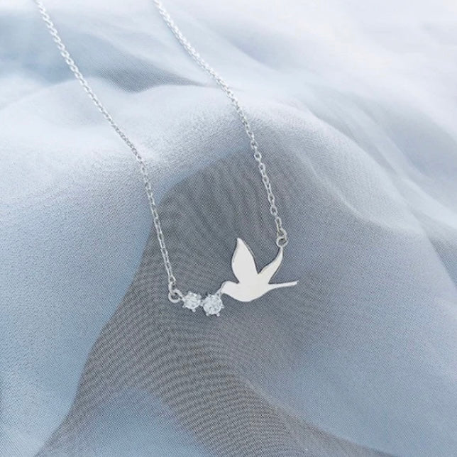 Beautiful Delicate Silver Zirconia Swallow Choker Necklace