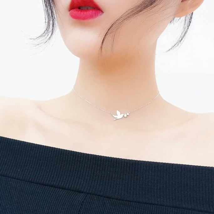 Beautiful Delicate Silver Zirconia Swallow Choker Necklace