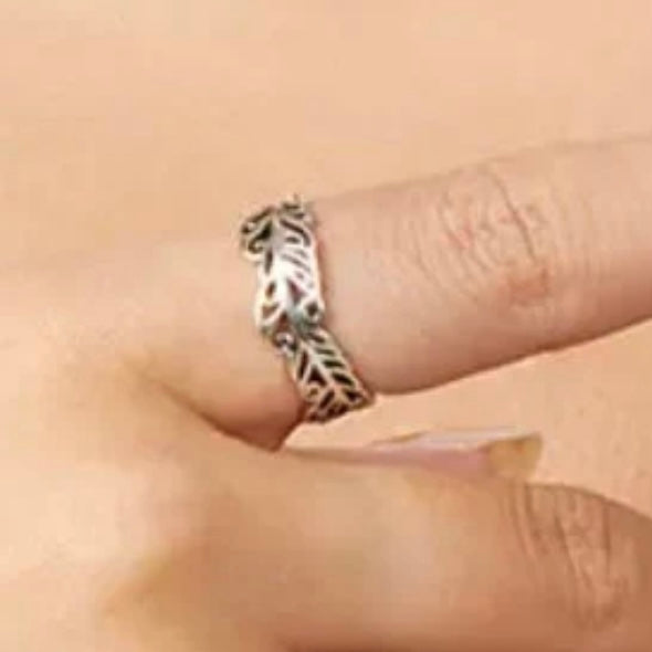 Open Adjustable Plated Silver Stunning Feather Ring