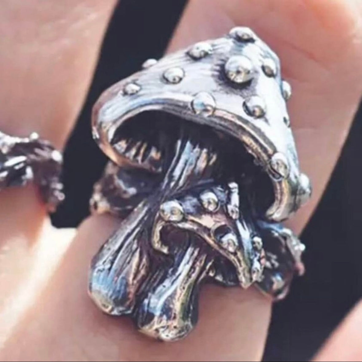 Double Mushroom Open Adjustable Gothic Punk Ring