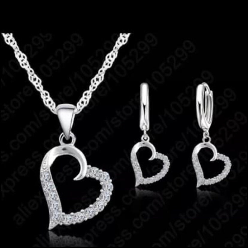 Classic Cubic Zircon Heart Pendant Necklace & Earring Set