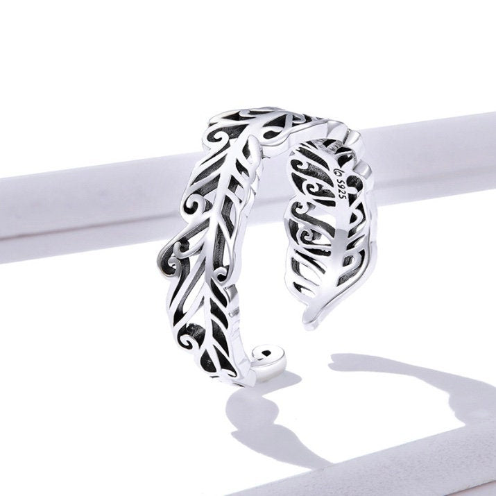 Open Adjustable Plated Silver Stunning Feather Ring