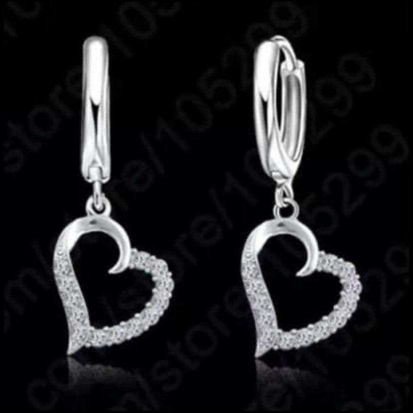 Classic Cubic Zircon Heart Pendant Necklace & Earring Set