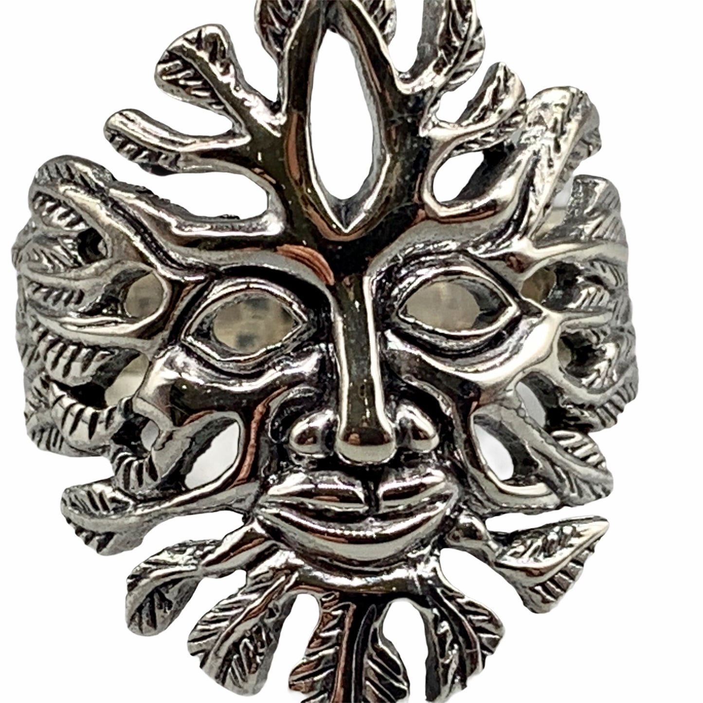 Green Man Ring with Beautiful Oak Leaf Detail in 925 Sterling Silver