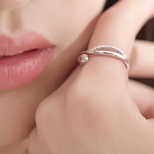 Beautiful Silver Snake Ring