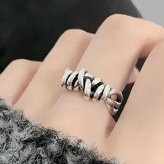 Stunning Silver Plated Bow Open Ring