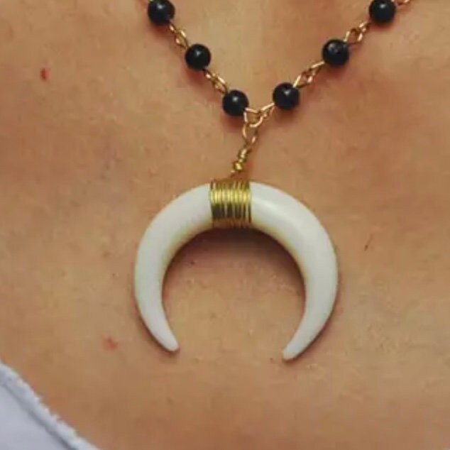 Bohemia Black Beads with Acrylic Horn Crescent Moon Pendant Gold Necklace