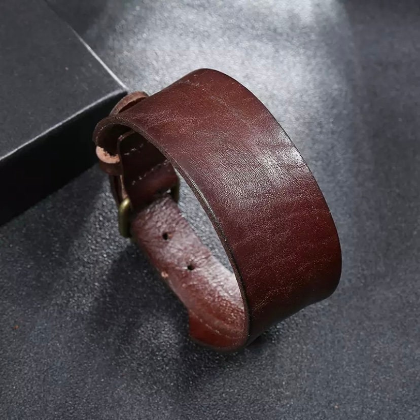 Unisex Vintage Retro Leather Bracelet Punk Style adjustable Wristband