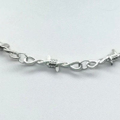 Small Barbed Silver Wire Design Collar Necklace