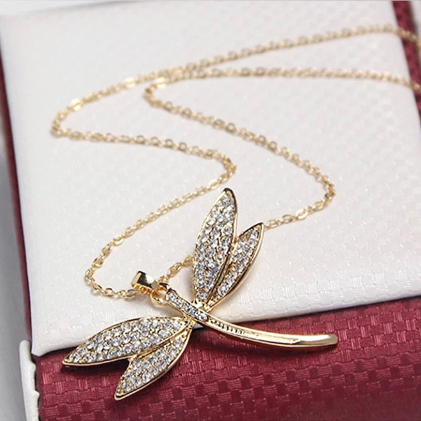 Exquiste Dragonfly Gold Pendant Necklace