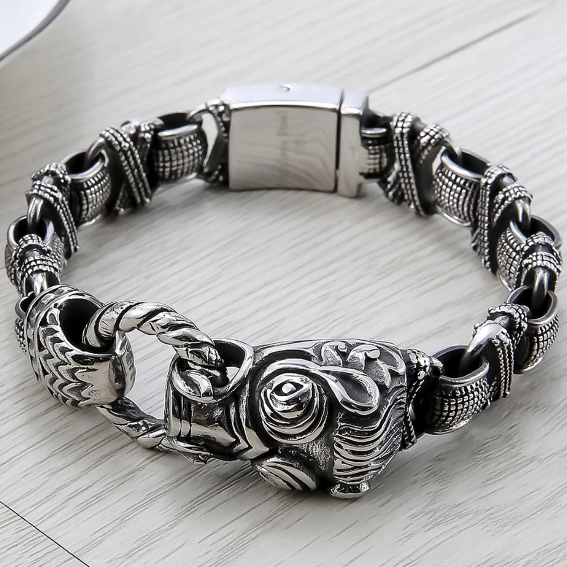 Retro Animal Solid Stainless Steel Silver Charm Link Bracelet