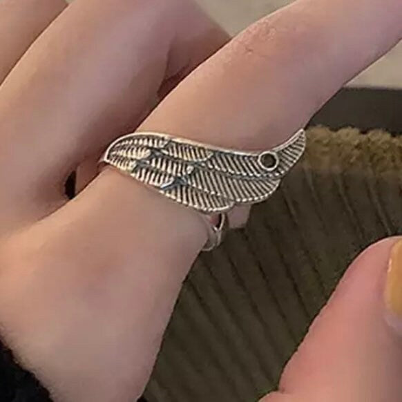 Silver Vintage Punk Wing Open Ring