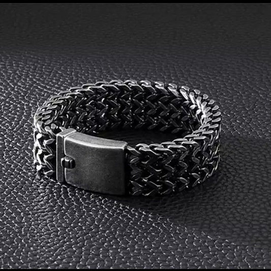 18mm Wide Black Stainless Steel Retro Bracelet