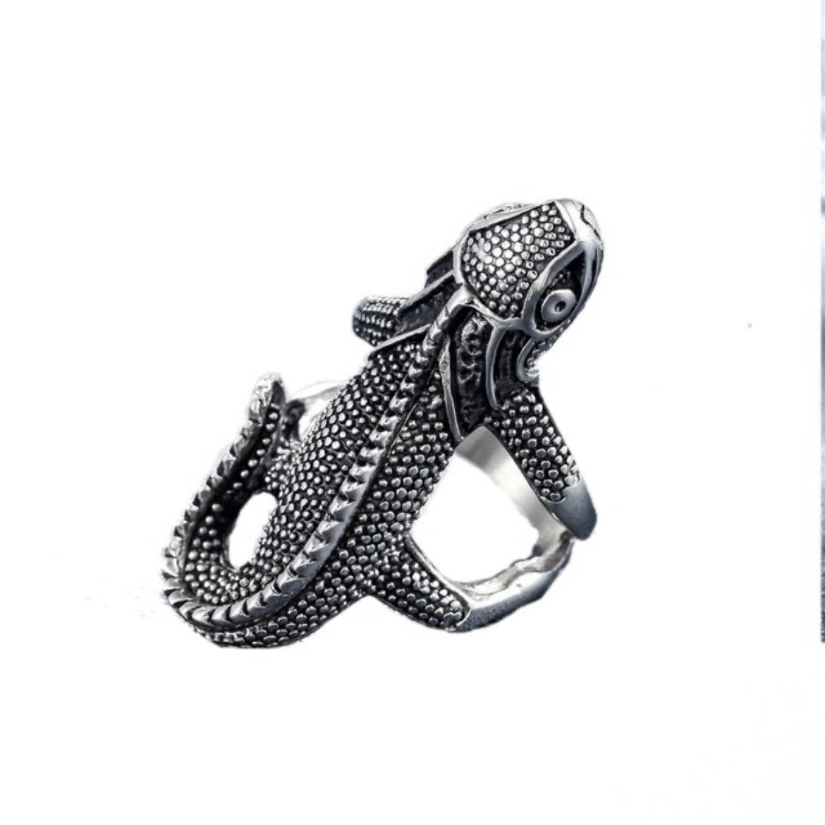 Retro Gothic Lizard Animal Ring