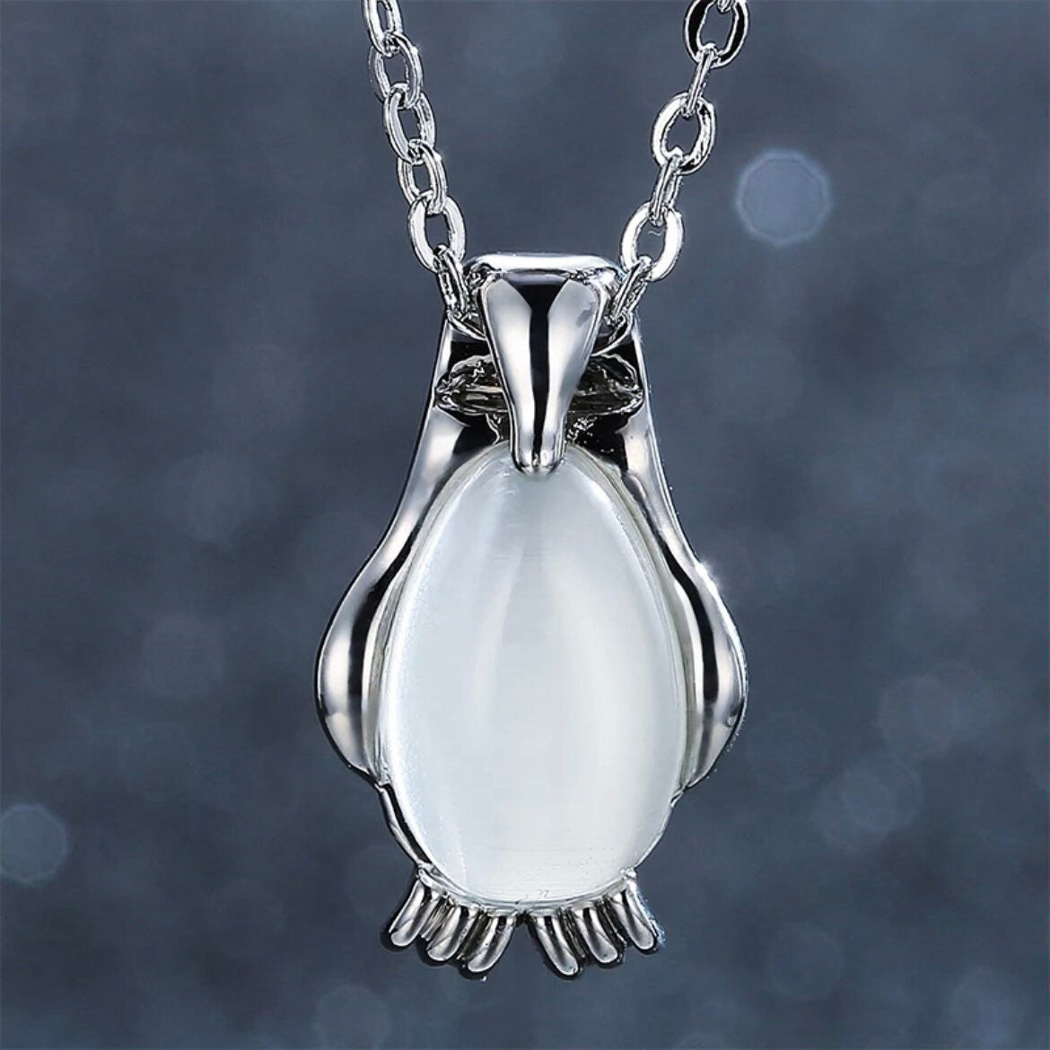 Natural Stone Penguin Pendant Clavicle Necklace