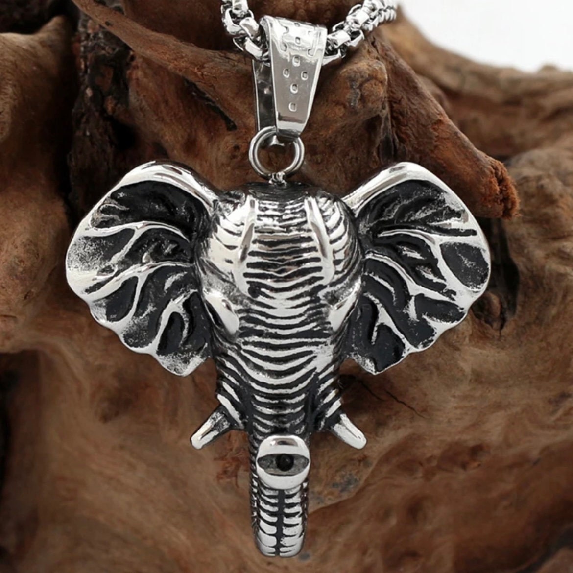 Beautiful Stainless Steel Elephant Pendant