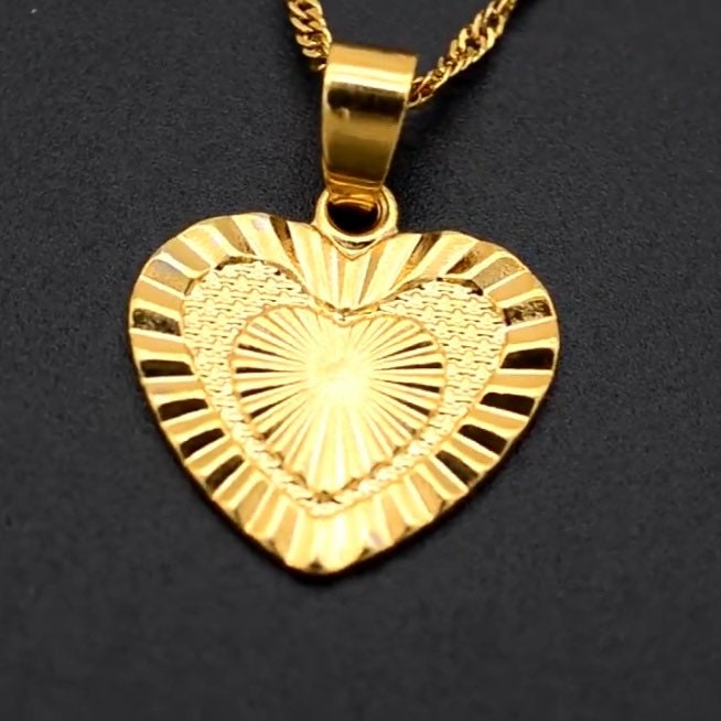 Beautiful Gold Colour Necklace with Heart Pendant