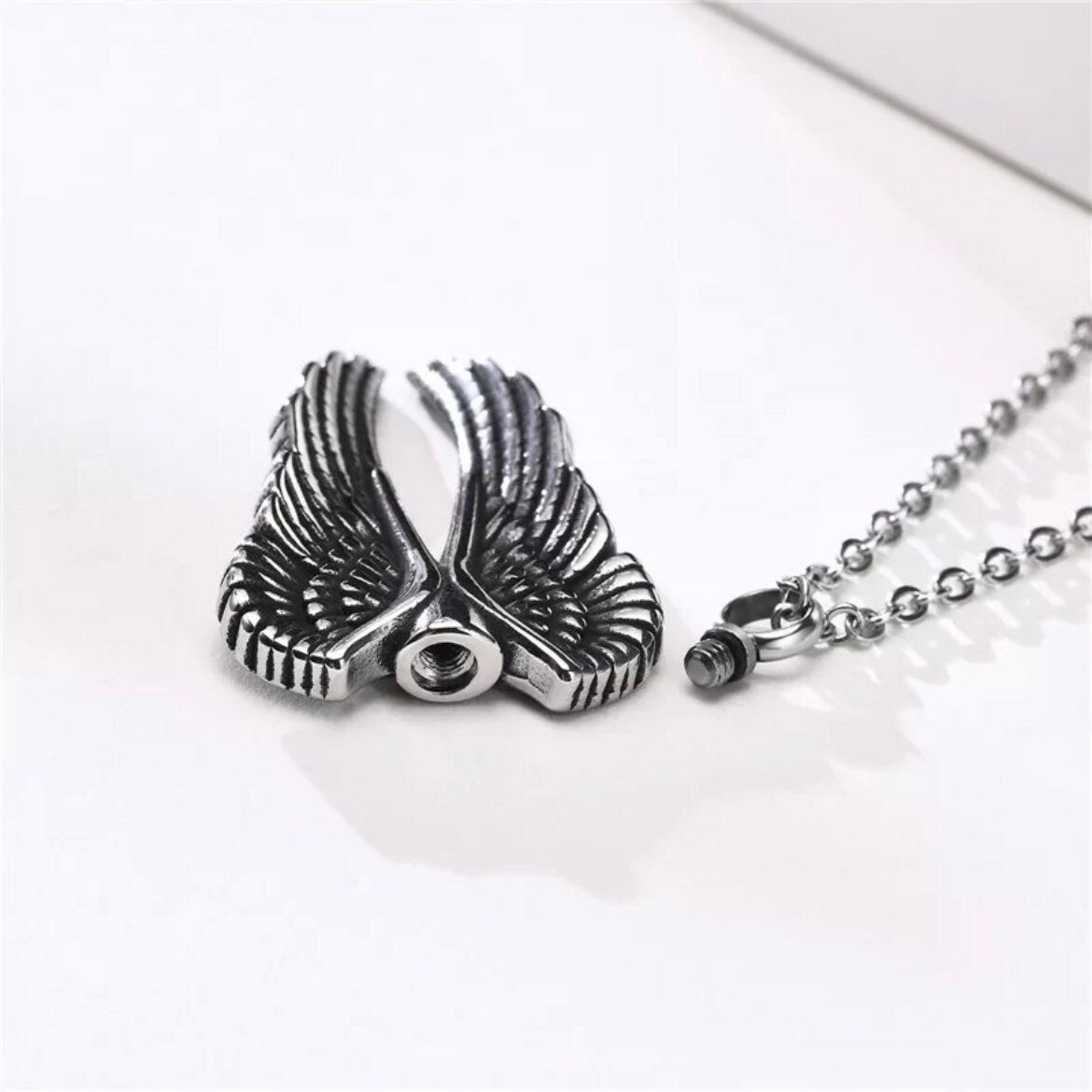 Vintage Silver Colour Angel Wing Stainless Steel Metal Urn Ashes Holder Memorial Pendant Necklace