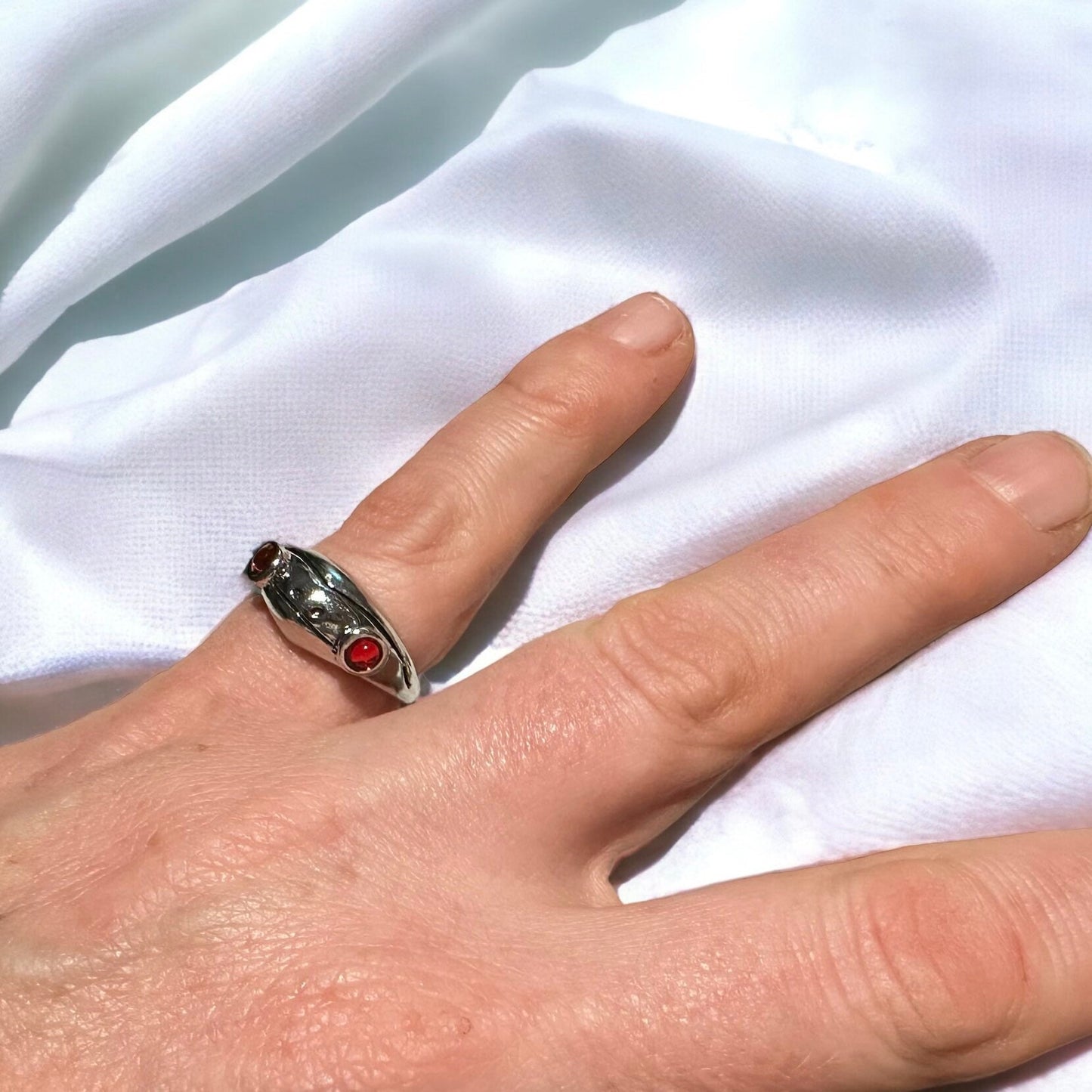 Red Eyed Vintage Frog Adjustable Fashion Ring