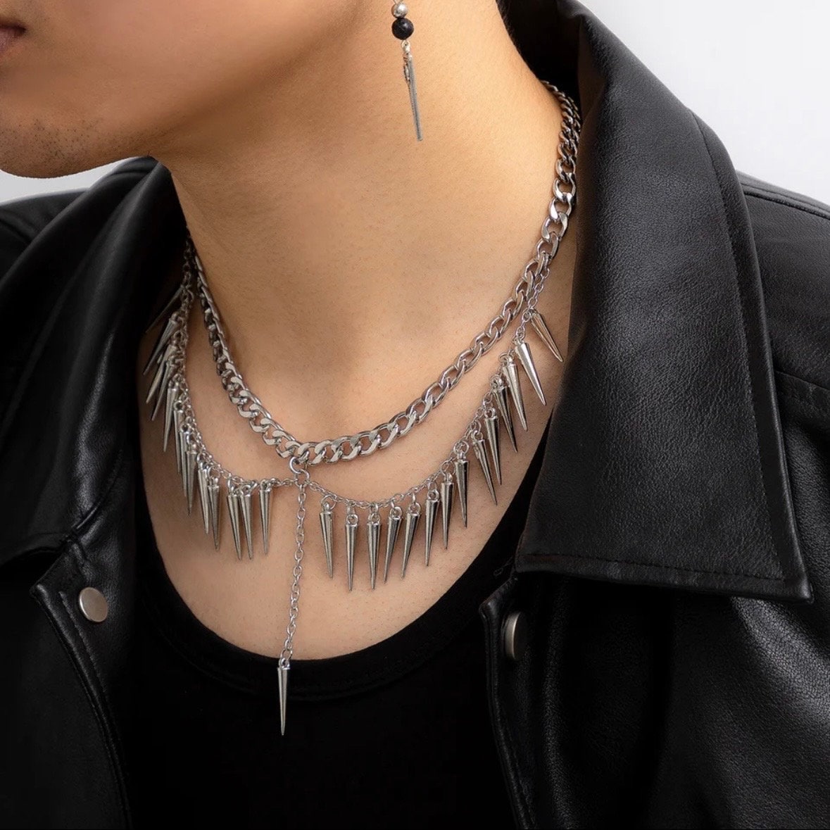 Punk Double Layered Thick Chain Tassel with Spike Cone Rivet Pendants Short Choker Necklace