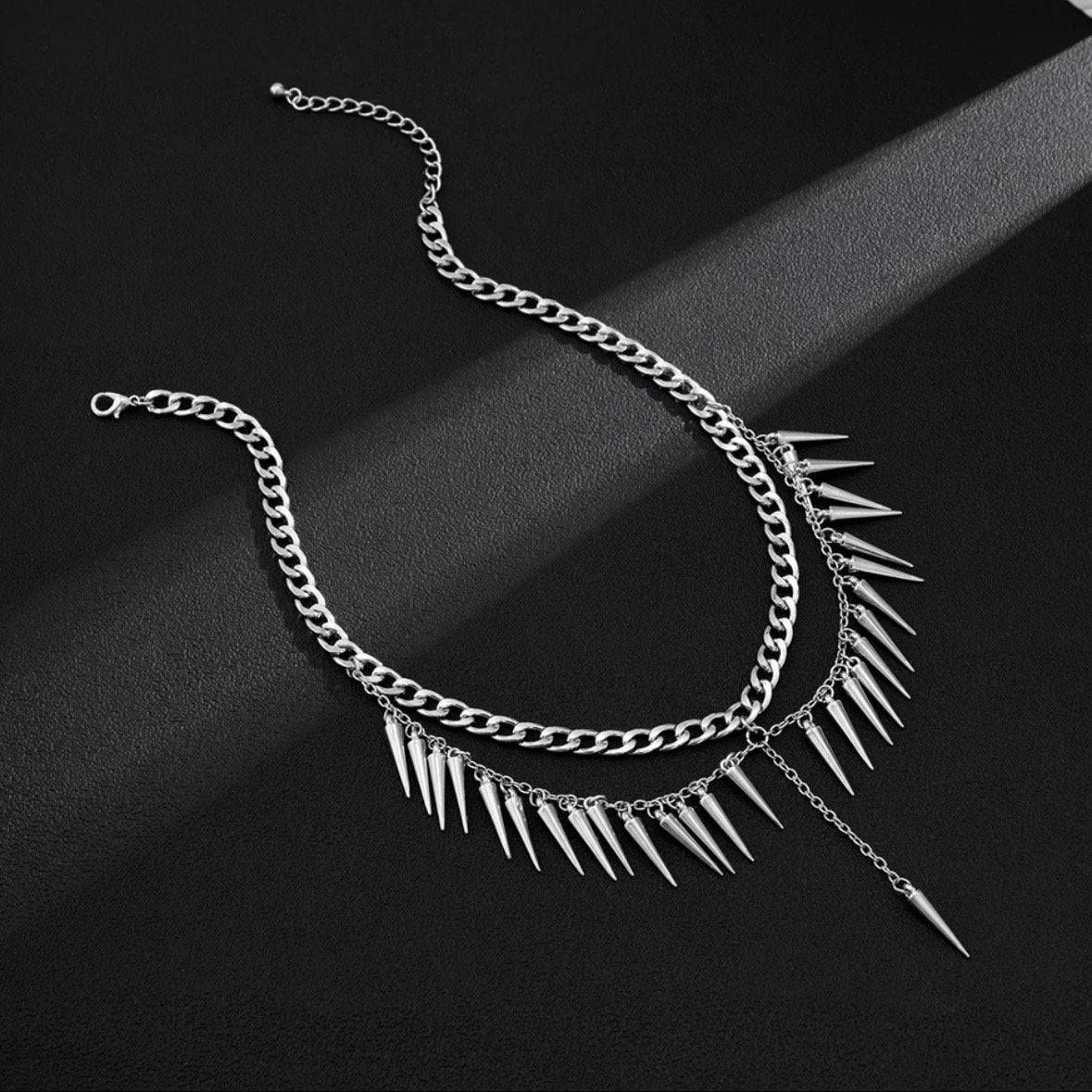 Punk Double Layered Thick Chain Tassel with Spike Cone Rivet Pendants Short Choker Necklace