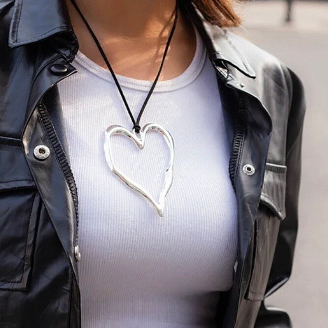 Big Hollow Love Heart Gold or Silver Colour Pendant Sweater Jumper Black Rope Leather Necklace