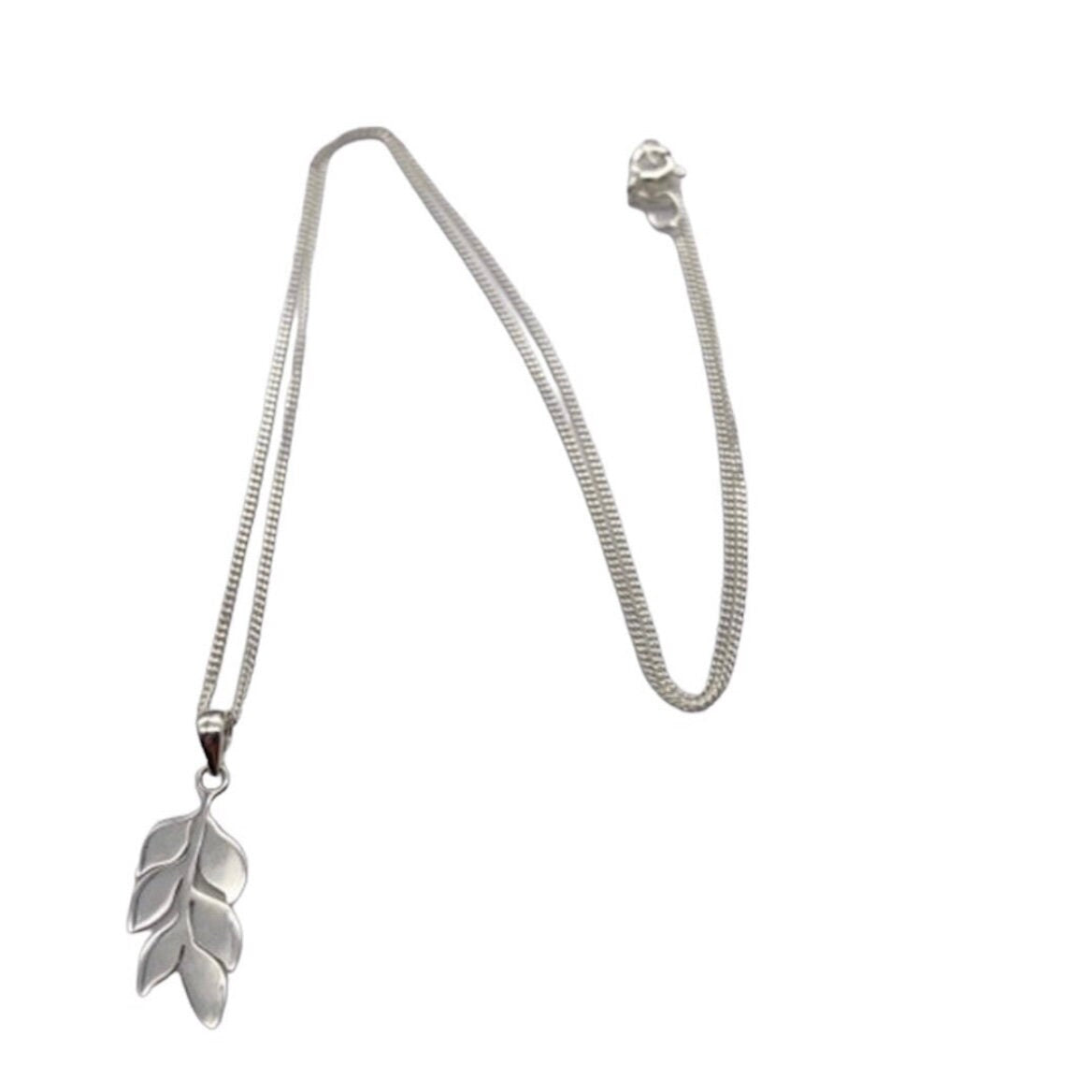 Sterling Silver Leaf Pendant Necklace