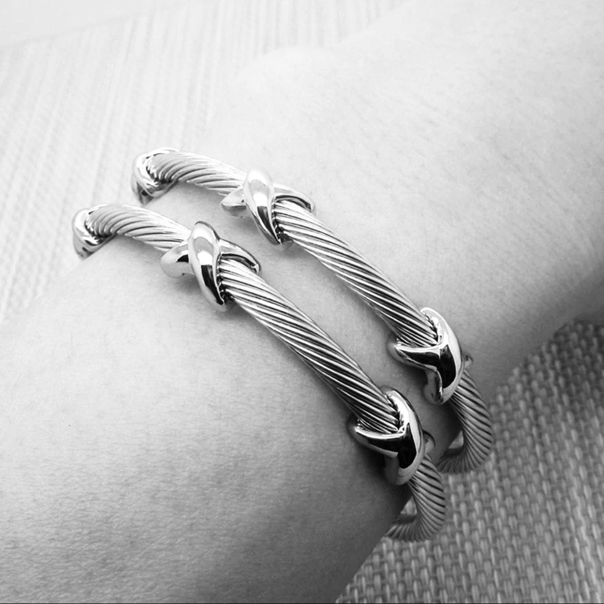 Silver Colour Fashion Design Open Adjustable Bracelet Bangle